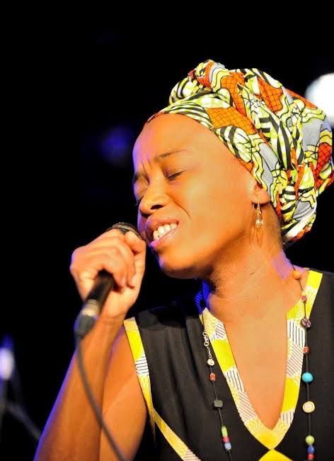 Tita Nzebi — réalisation AD-Créa